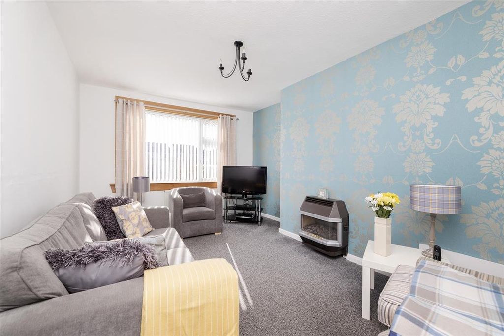 Additional image 2 of 3 bed flat for sale47 Newton Village, Dalkeith EH22