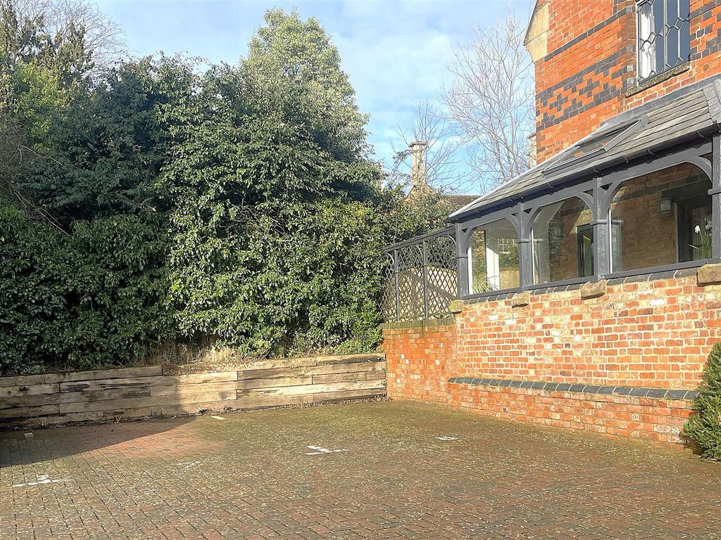 Additional image 22 of 1 bed flat for saleFlat 8, Orange Street, Uppingham LE15