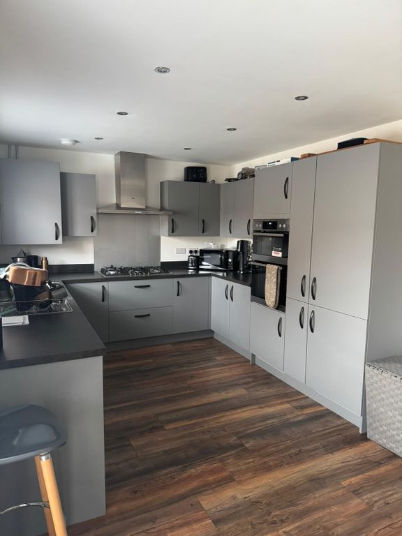 Additional image 6 of 4 bed flat for saleAldermans Drive, Peterborough PE3