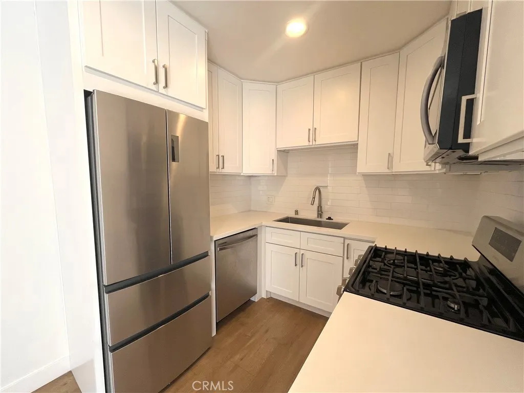 Additional image 19 of 8308 Clinton Avenue Unit 3, West Hollywood, CA 90048