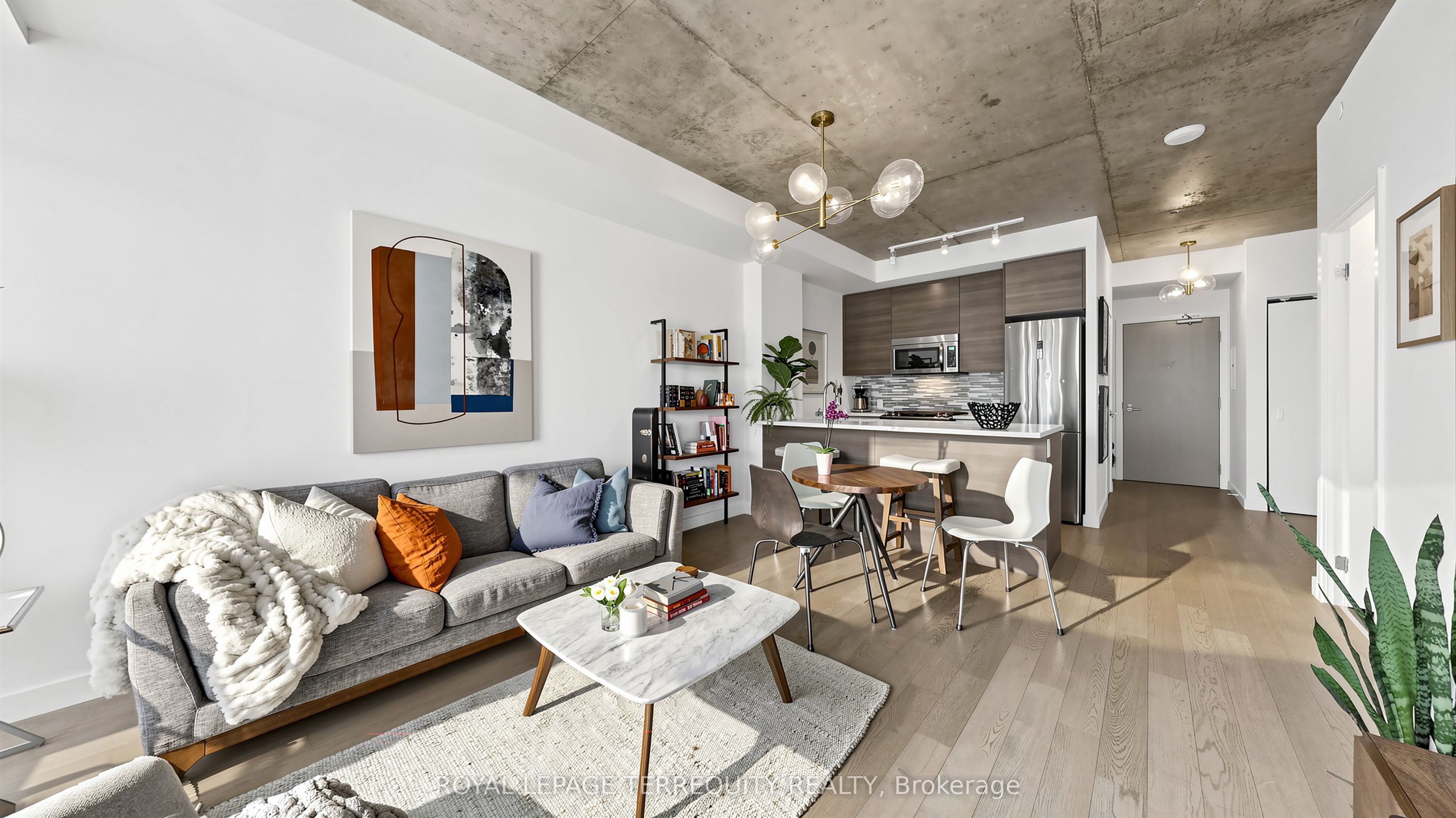 Additional image 5 of 1313-111 Bathurst Street, Toronto, ON, M5V 0M9