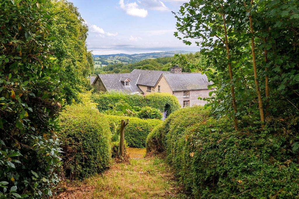 Additional image 2 of 4 bed detached house for saleLlanfair Caereinion, Welshpool, Powys SY21