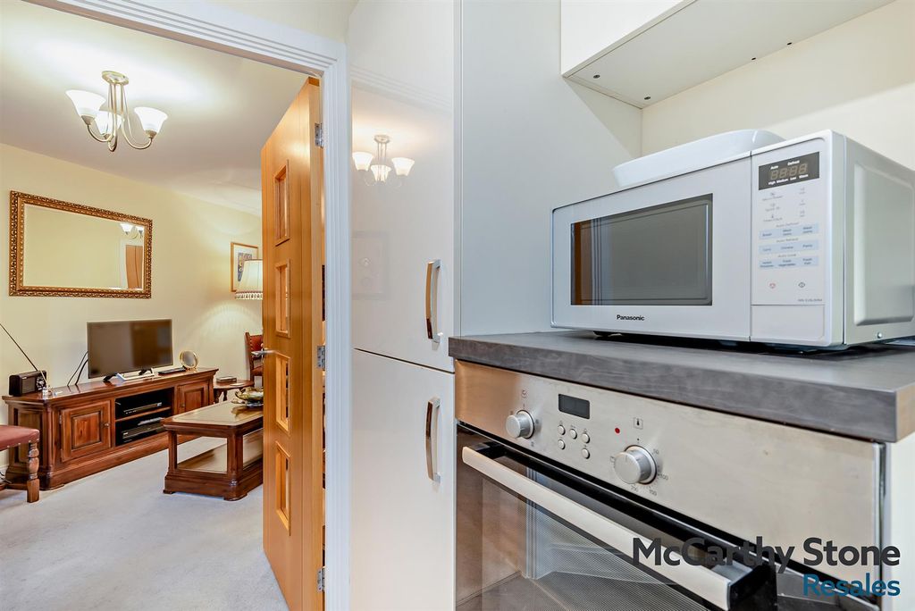 Additional image 14 of 1 bed flat for saleLonsdale Park, Barleythorpe, Oakham, Rutland LE15