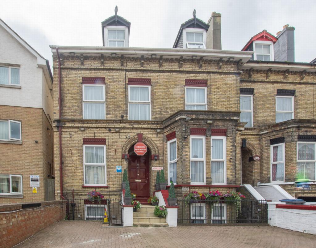 Folkestone Road, Dover, CT17