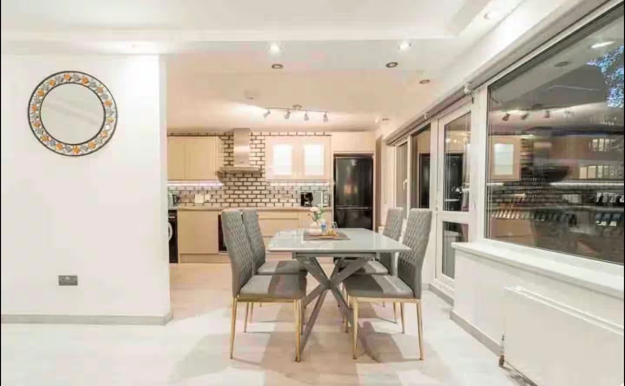 Additional image 4 of 3 Bed Flat, Dudley Court, WC2H