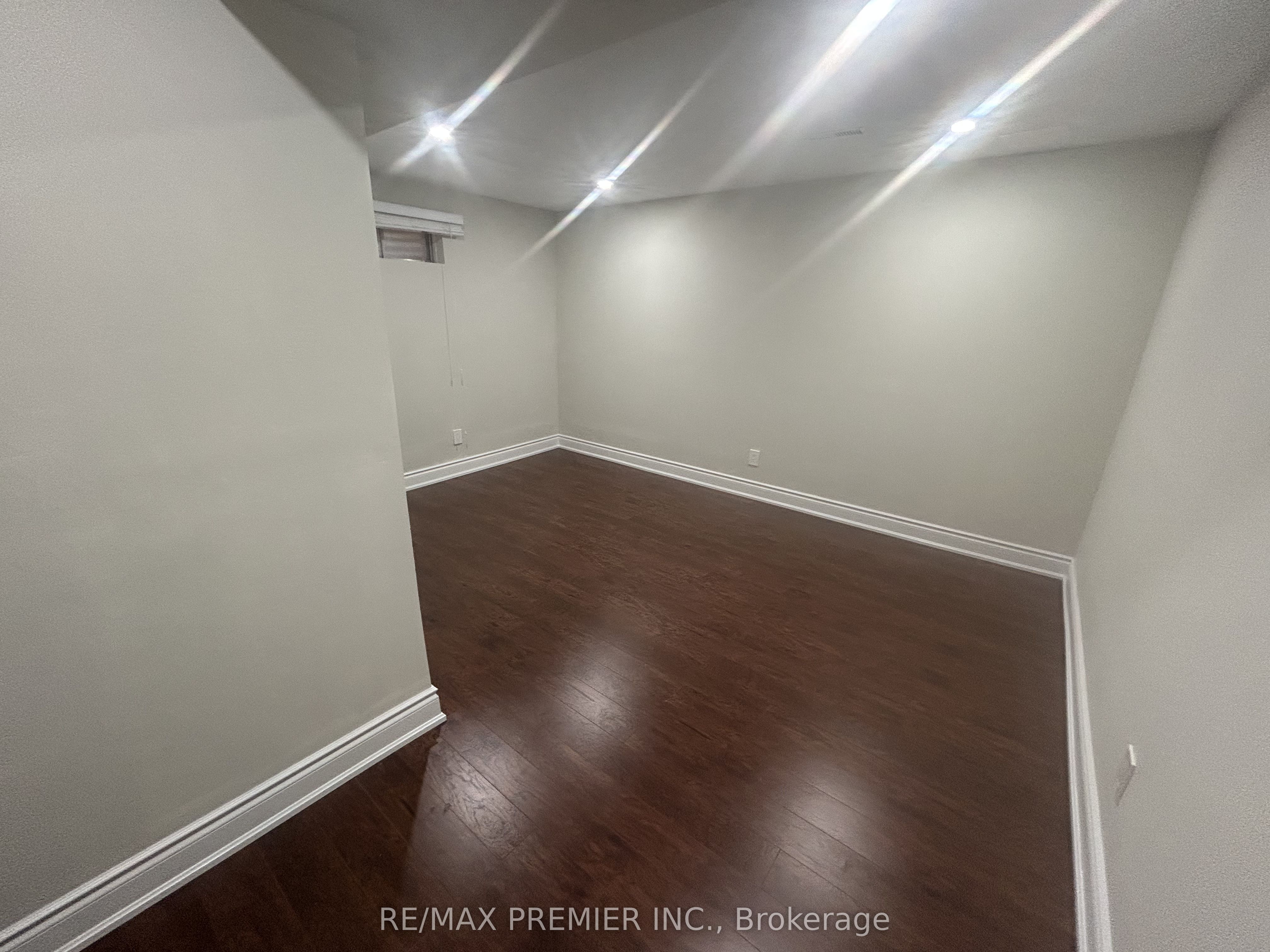 Additional image 3 of Lower-4057 Taffey Crescent, Mississauga, ON, L5L 2A6