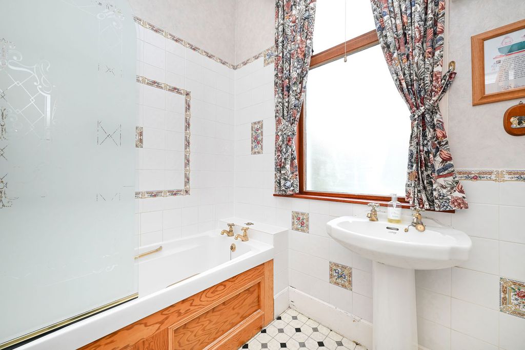 Additional image 17 of 5 bed end terrace house for saleOlligarth House, 28 St. Olaf Street, Lerwick, Shetland ZE1
