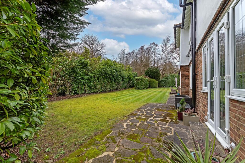 Additional image 35 of Kentish Lane, Brookmans Park