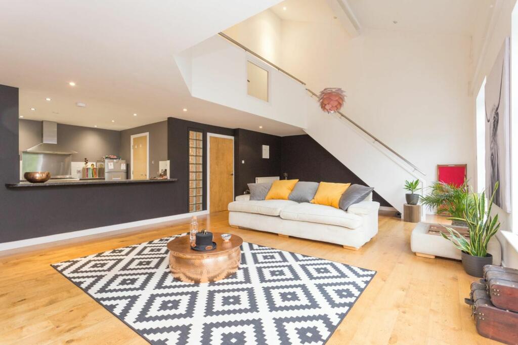 Additional image 2 of Mill Race, River, CT17