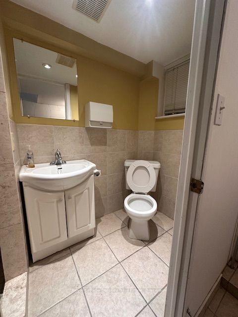 Additional image 4 of 1003 Eglinton Avenue W, Toronto, ON, M6C 2C8