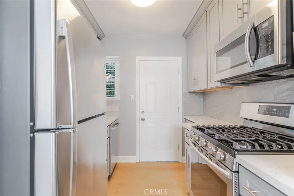 Additional image 10 of 1049 Western Avenue Unit B, Glendale, CA 91201