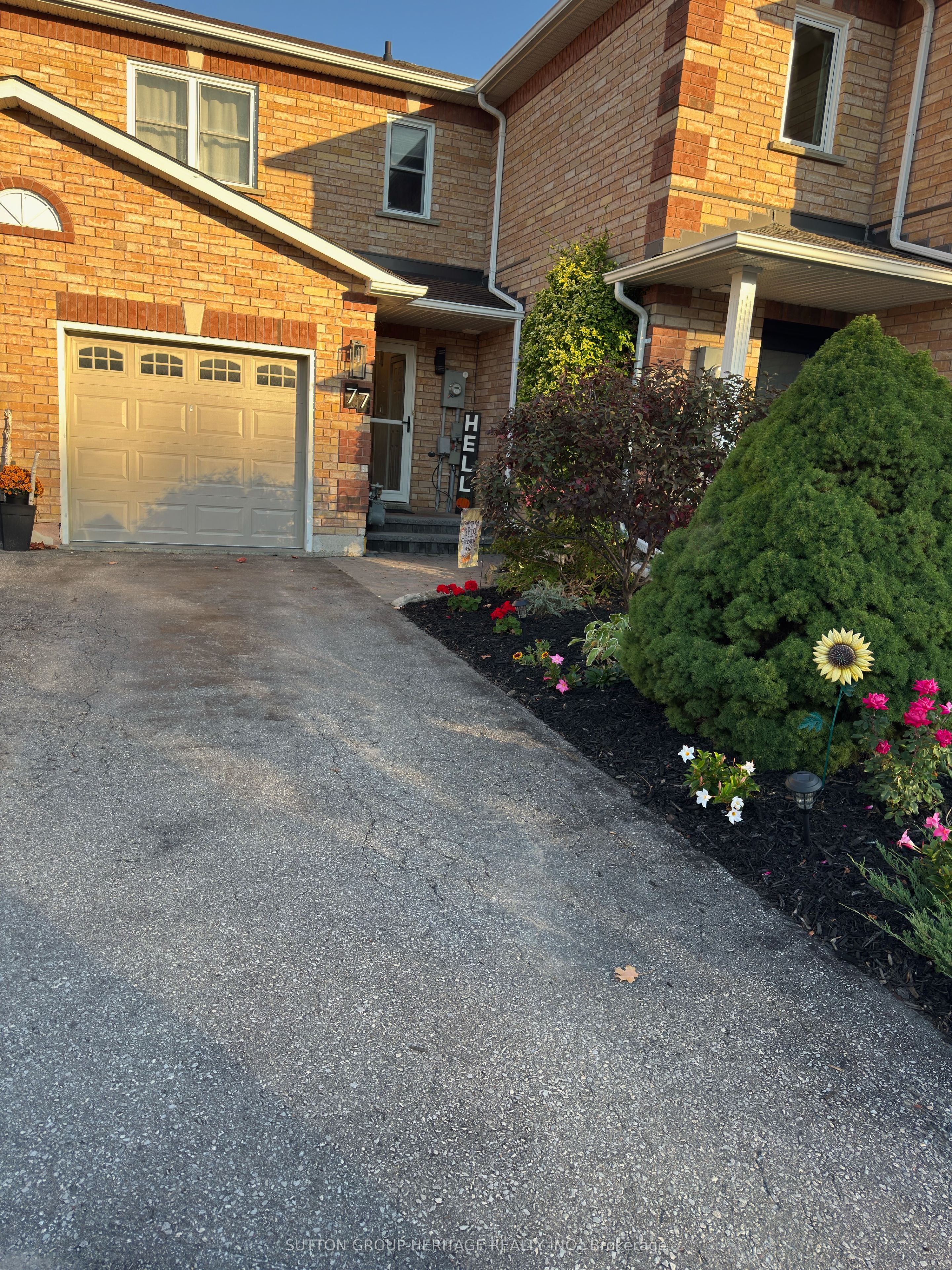 Additional image 2 of 77 Lancaster Court, Georgina, ON, L4P 3Z9