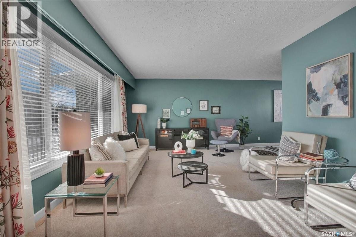 Additional image 8 of 2102 Victoria Avenue, Saskatoon, SK, S7J0W7