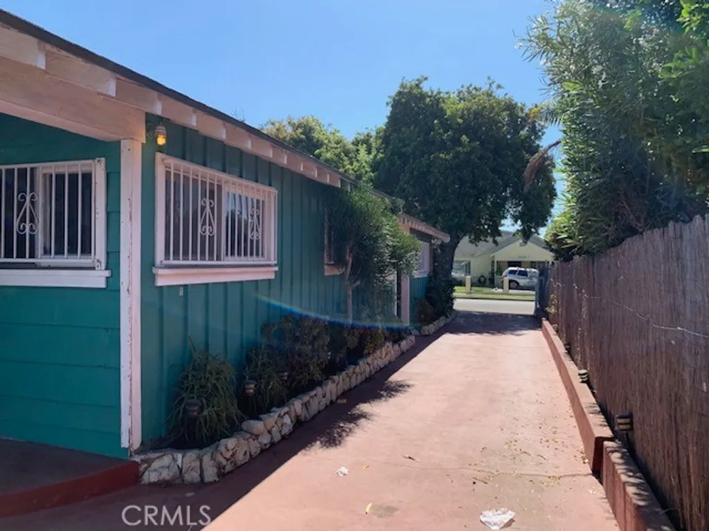 Additional image 2 of 3209 W 110th Street #B, Inglewood, CA 90303