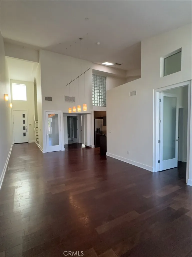 Additional image 27 of 600 S Ridgeley Dr, Los Angeles, CA 90036