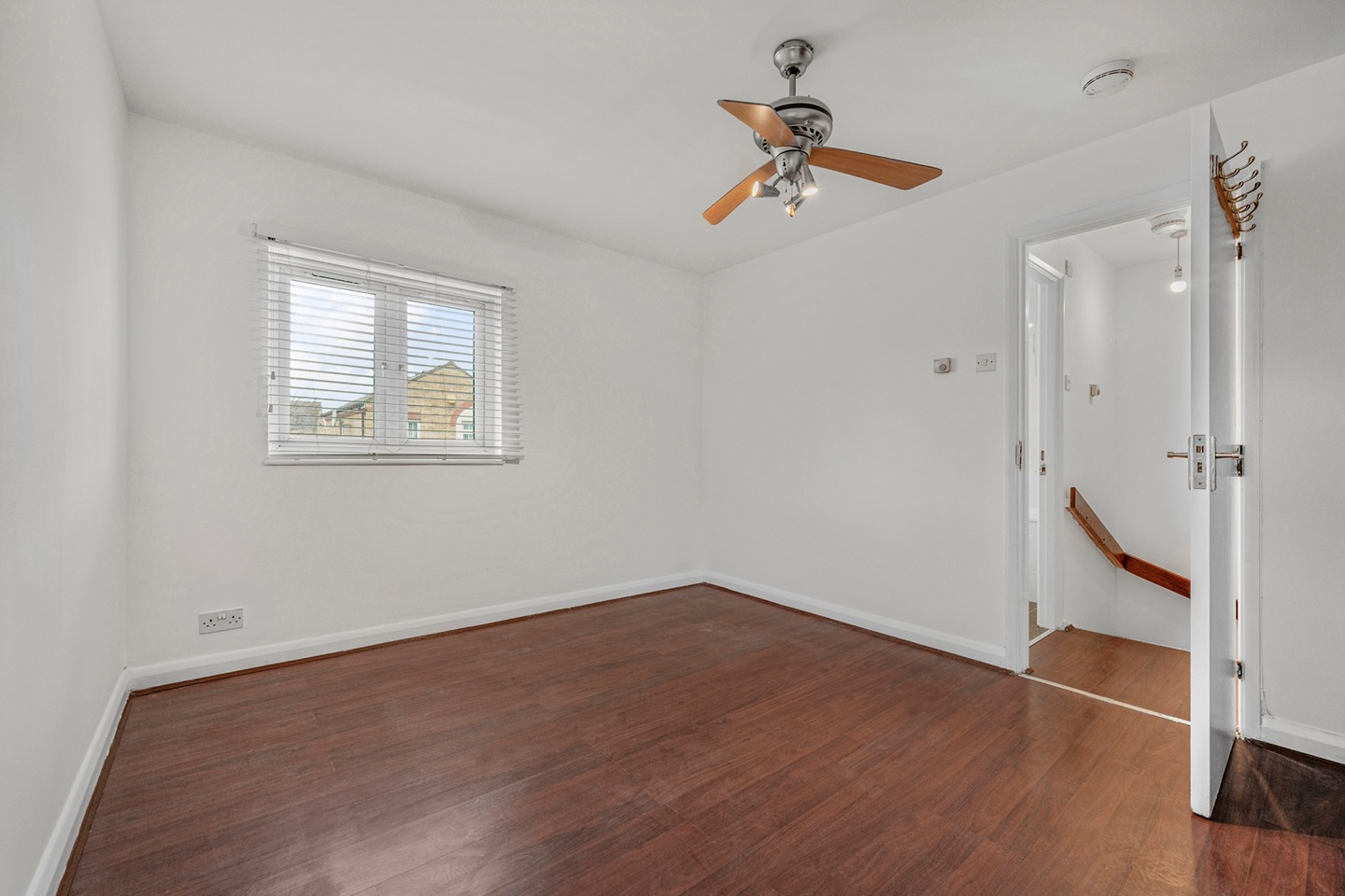 Additional image 7 of 2 Bed Semi-Detached House, Chaucer Drive, SE1, N1 7GU