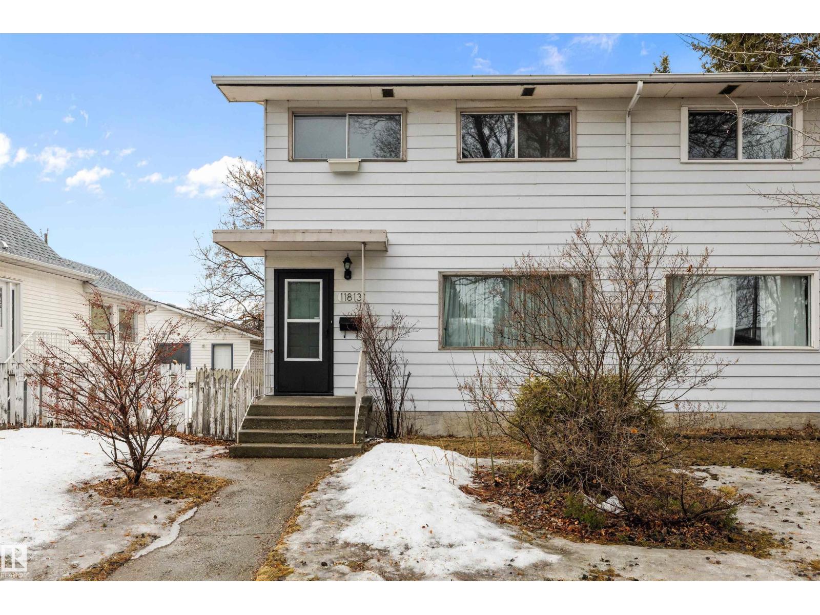 11813 44 Street NW, Edmonton, AB, T5W2S4