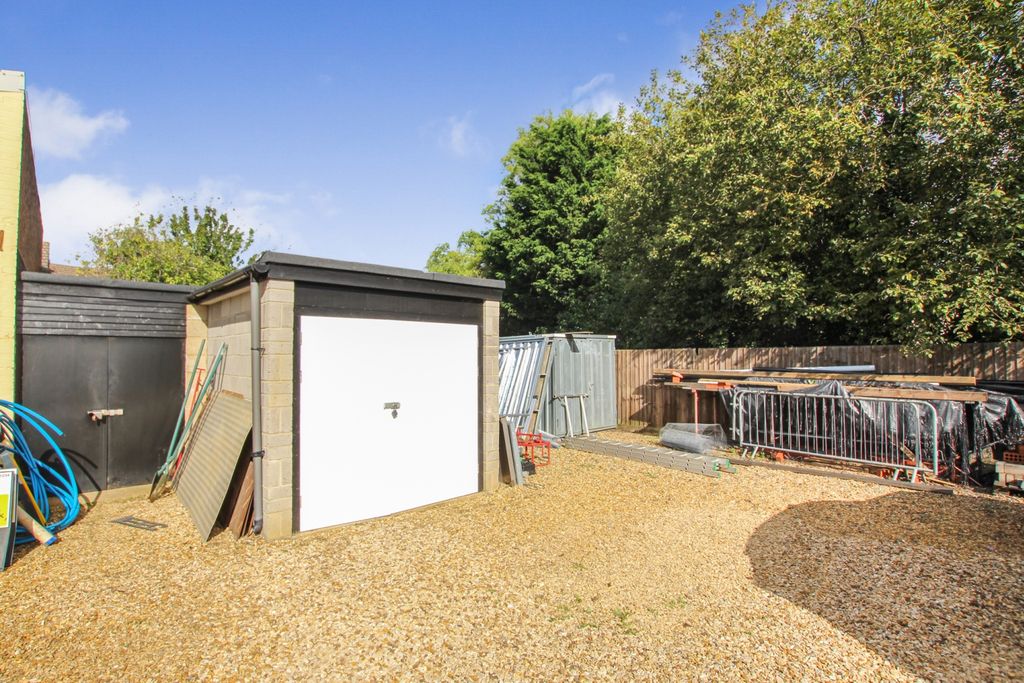 Additional image 8 of 2 bed office for saleOundle Road, Peterborough PE2