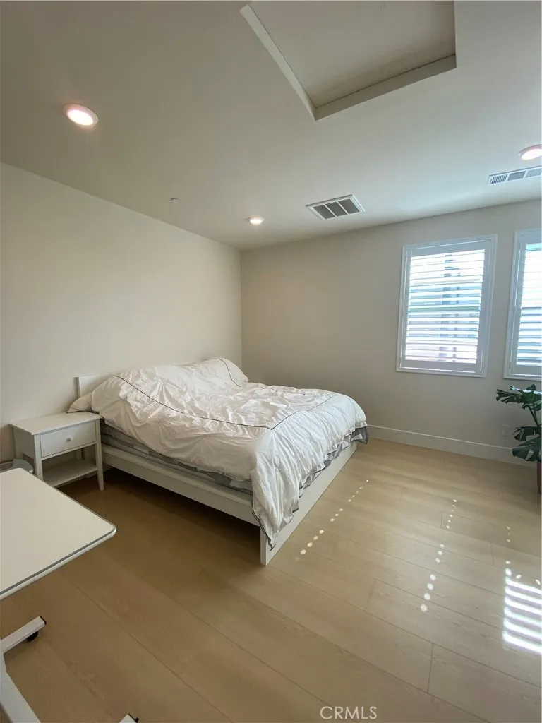 Additional image 28 of 104 Spectacle, Irvine, CA 92618