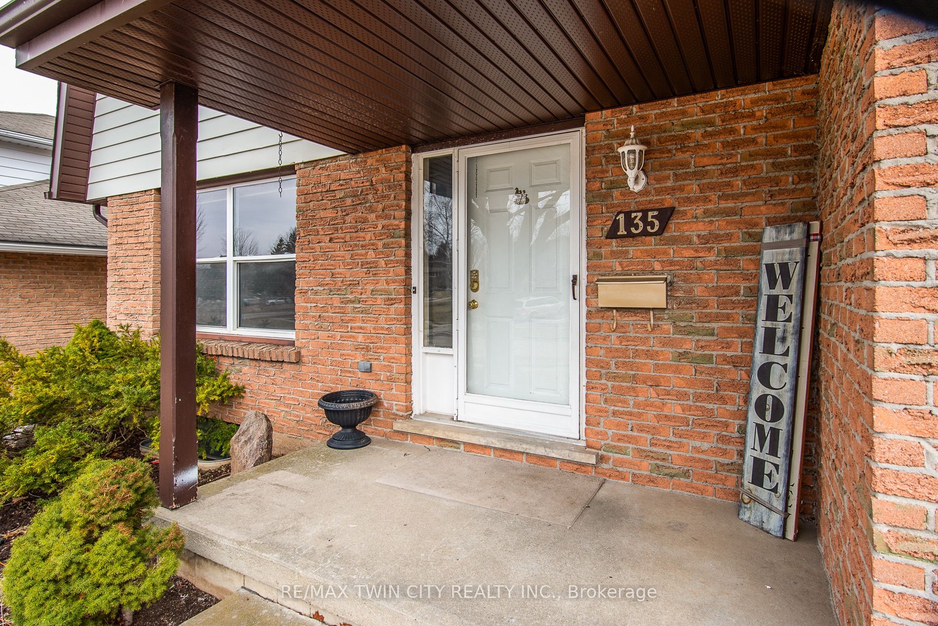 Additional image 5 of 135 Vintage Crescent, Kitchener, ON, N2P 1L1