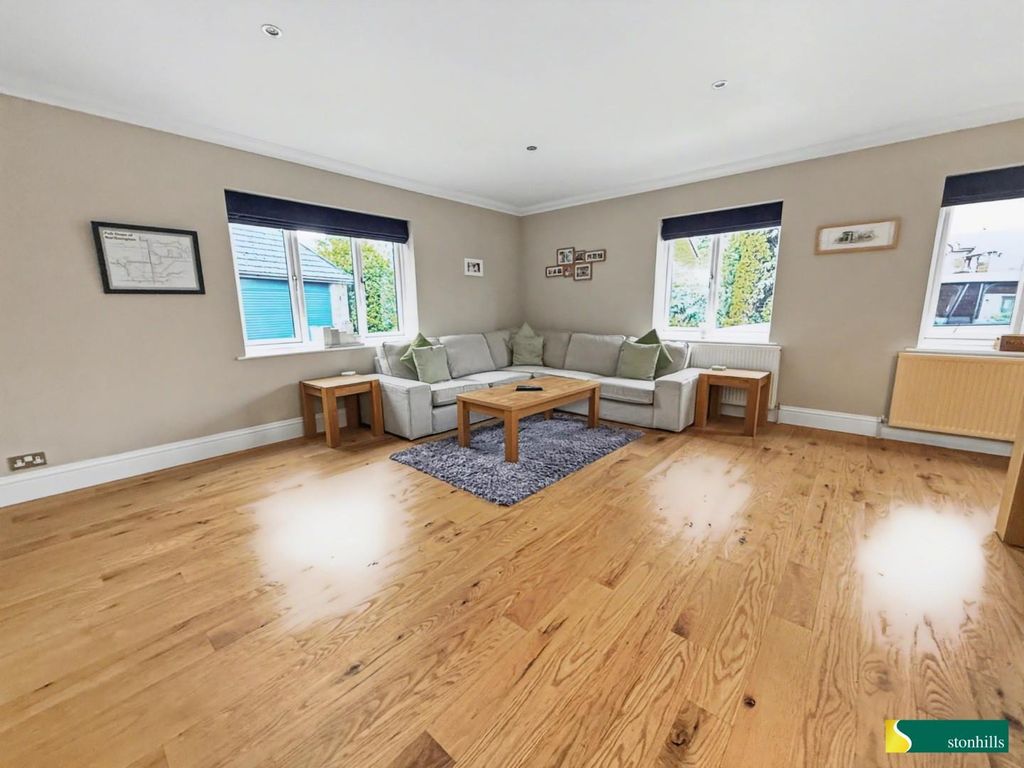 Additional image 15 of 6 bed detached house for saleShoal Creek, Collingtree Park, Northampton NN4