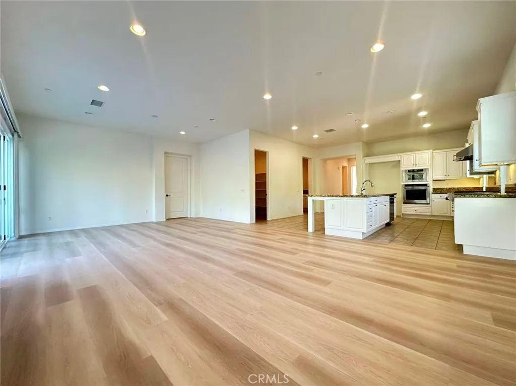 Additional image 4 of 803 E Manresa, Azusa, CA 91702