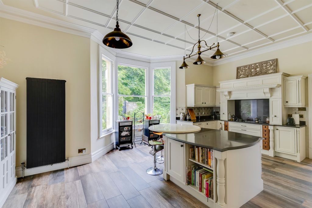 Additional image 8 of 7 bed semi-detached house for saleBeach Lane, Penarth CF64