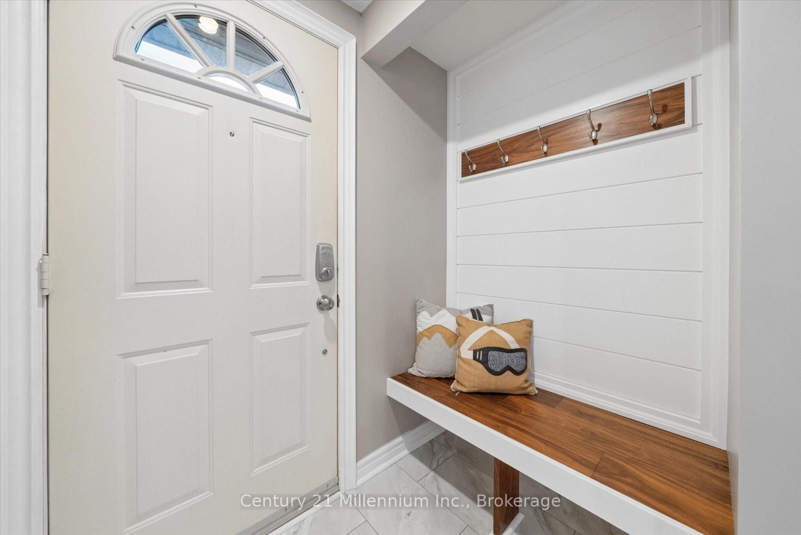 Additional image 6 of 49 Waddington Crescent, Barrie, ON, L4N 8C7
