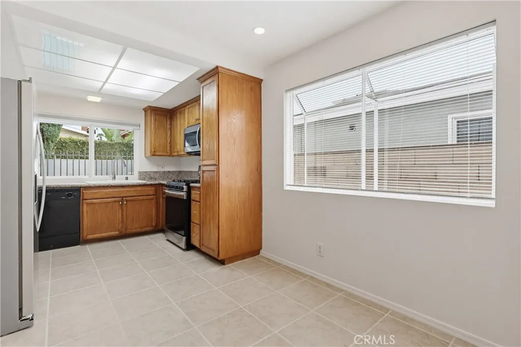 Additional image 50 of 18102 Hatteras St, Tarzana, CA 91356