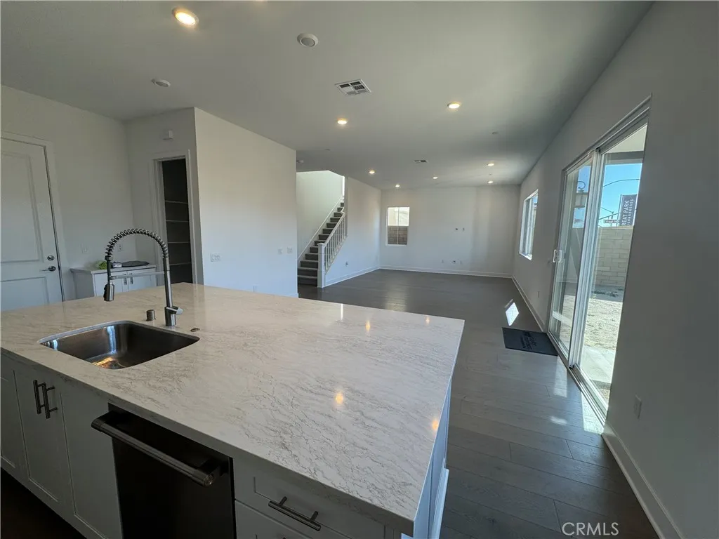 Additional image 47 of 114 Pansy, Irvine, CA 92618