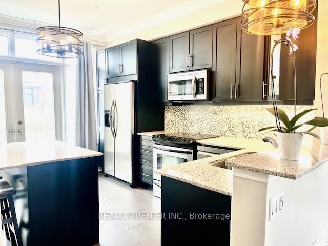 Additional image 3 of 835A Oxford Street, Toronto, ON, M8Z 0B3