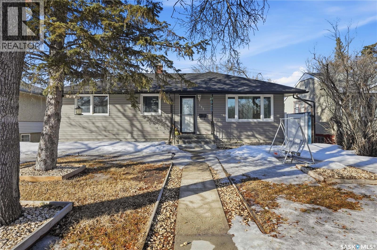 632 Aberdeen Crescent, Regina, SK, S4T6A9