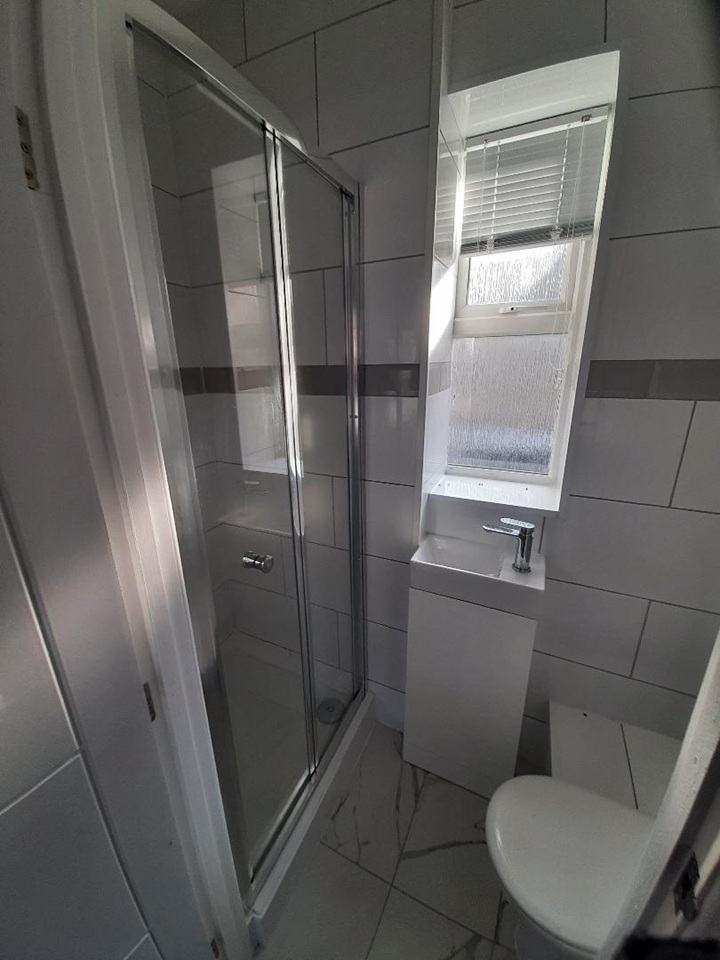 Additional image 9 of Studio Flat, London, SW1V, N1 7GU