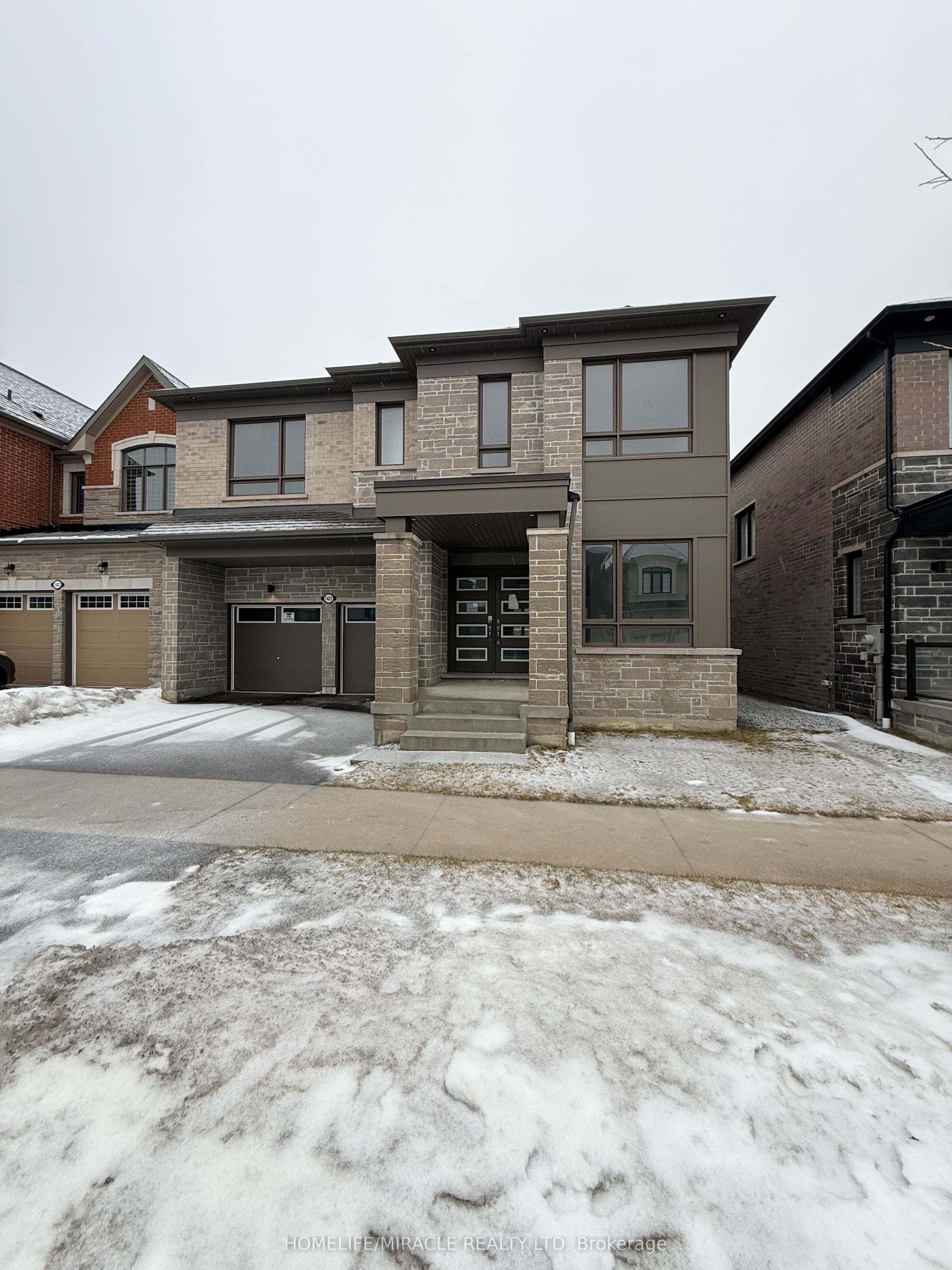 Additional image 2 of 1421 Swallowtail Lane, Pickering, ON, L1X 0N8