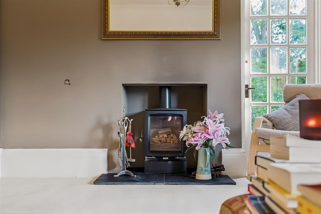 5 bed detached house for saleDupplin Terrace, Perth PH2 photo 4