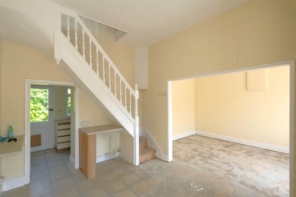 Additional image 4 of 3 bed maisonette for salePrinces Avenue, Llandrindod Wells LD1
