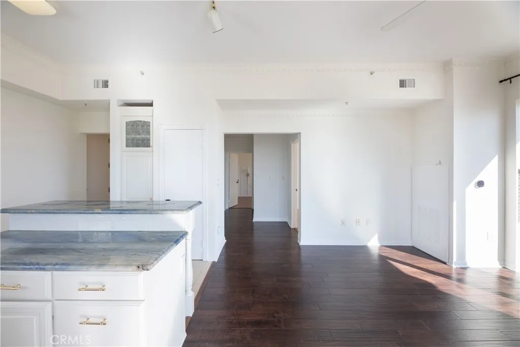 Additional image 12 of 388 E Ocean Blvd Unit 703, Long Beach, CA 90802