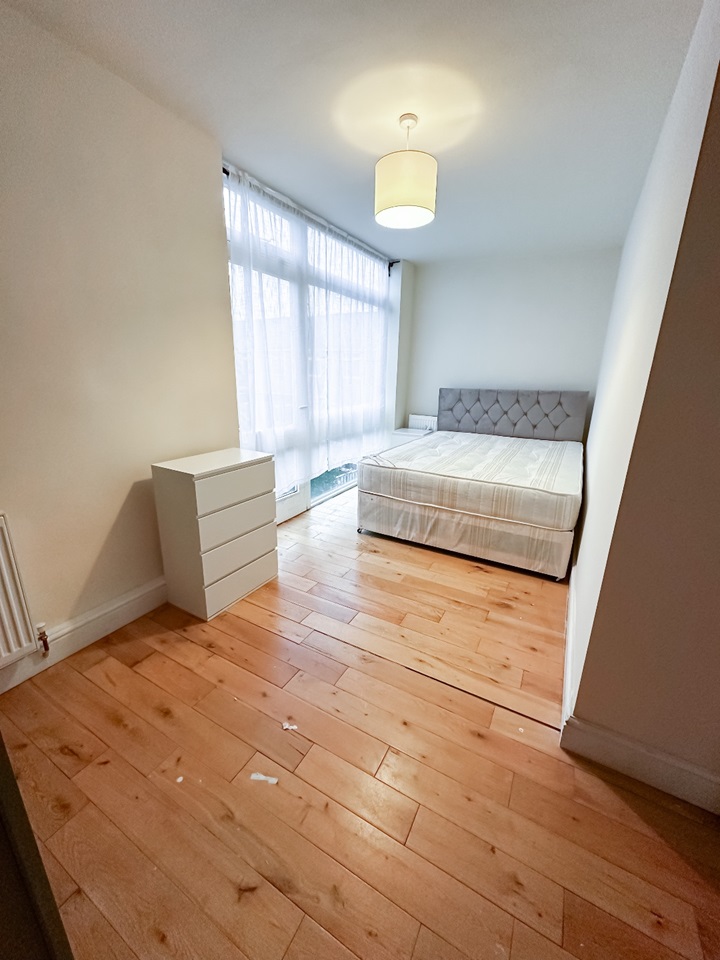 Additional image 6 of 4 Bed Flat, Sancroft Street, SE11, N1 7GU