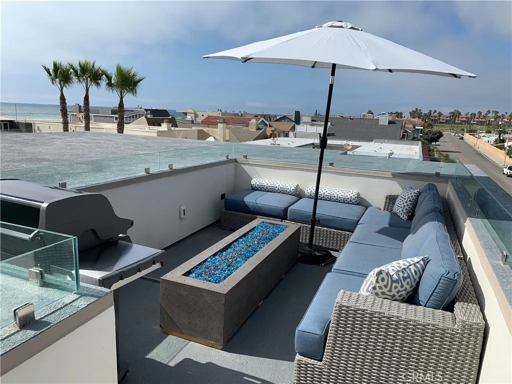 Additional image 110 of 116 W Channel Islands Boulevard, Oxnard, CA 93035