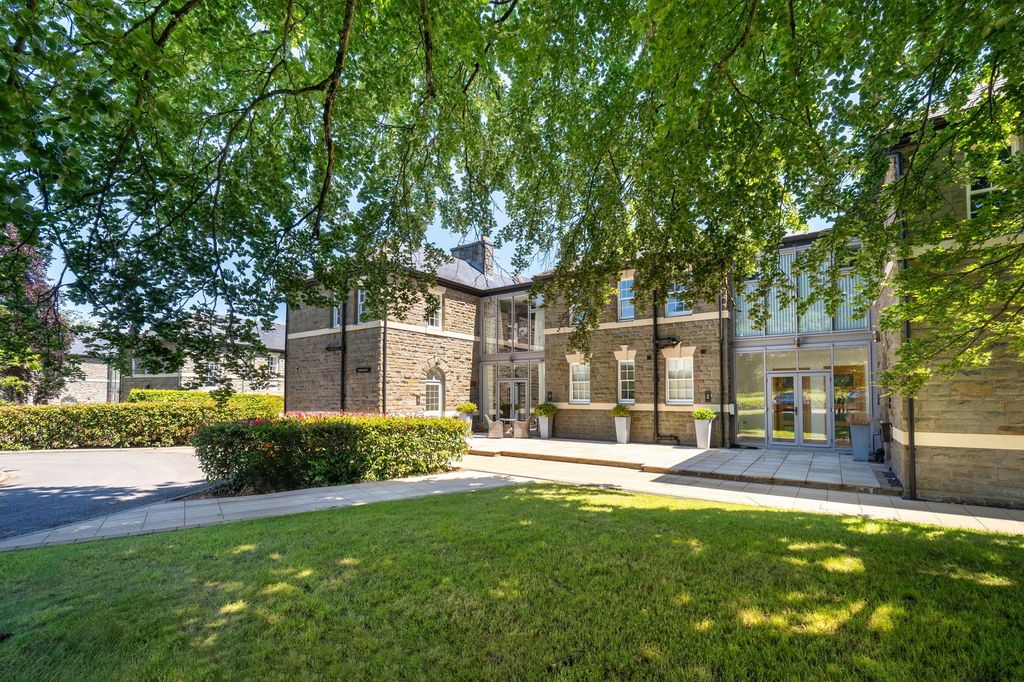 2 bed flat for saleHensol Castle Park, Hensol, Pontyclun CF72 8Gf