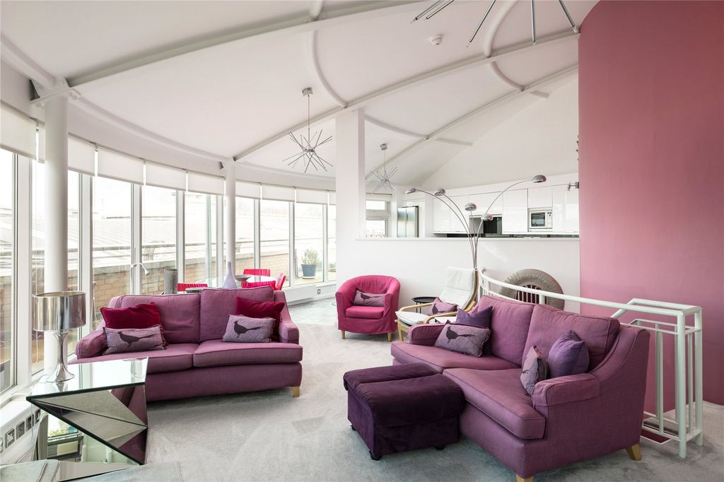 2 bed flat for saleWestgate Apartments, Leeman Road, York YO26 photo 4