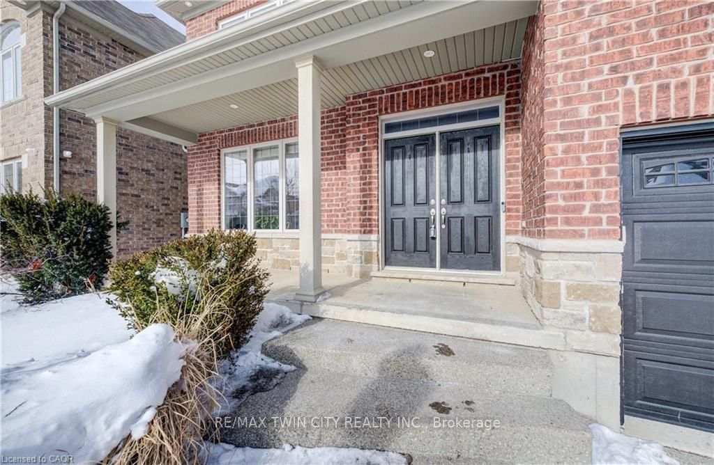 Additional image 4 of 268 Evens Pond Crescent, Kitchener, ON, N2R 0B8