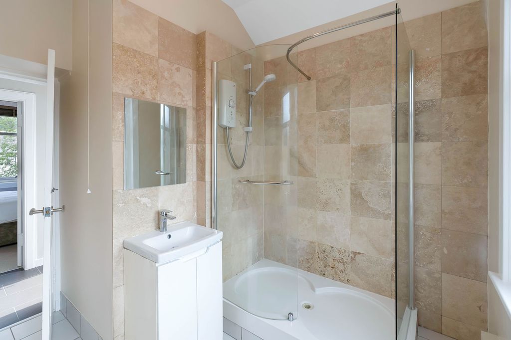 Additional image 10 of 1 bed flat for sale20 George Place, Peebles EH45