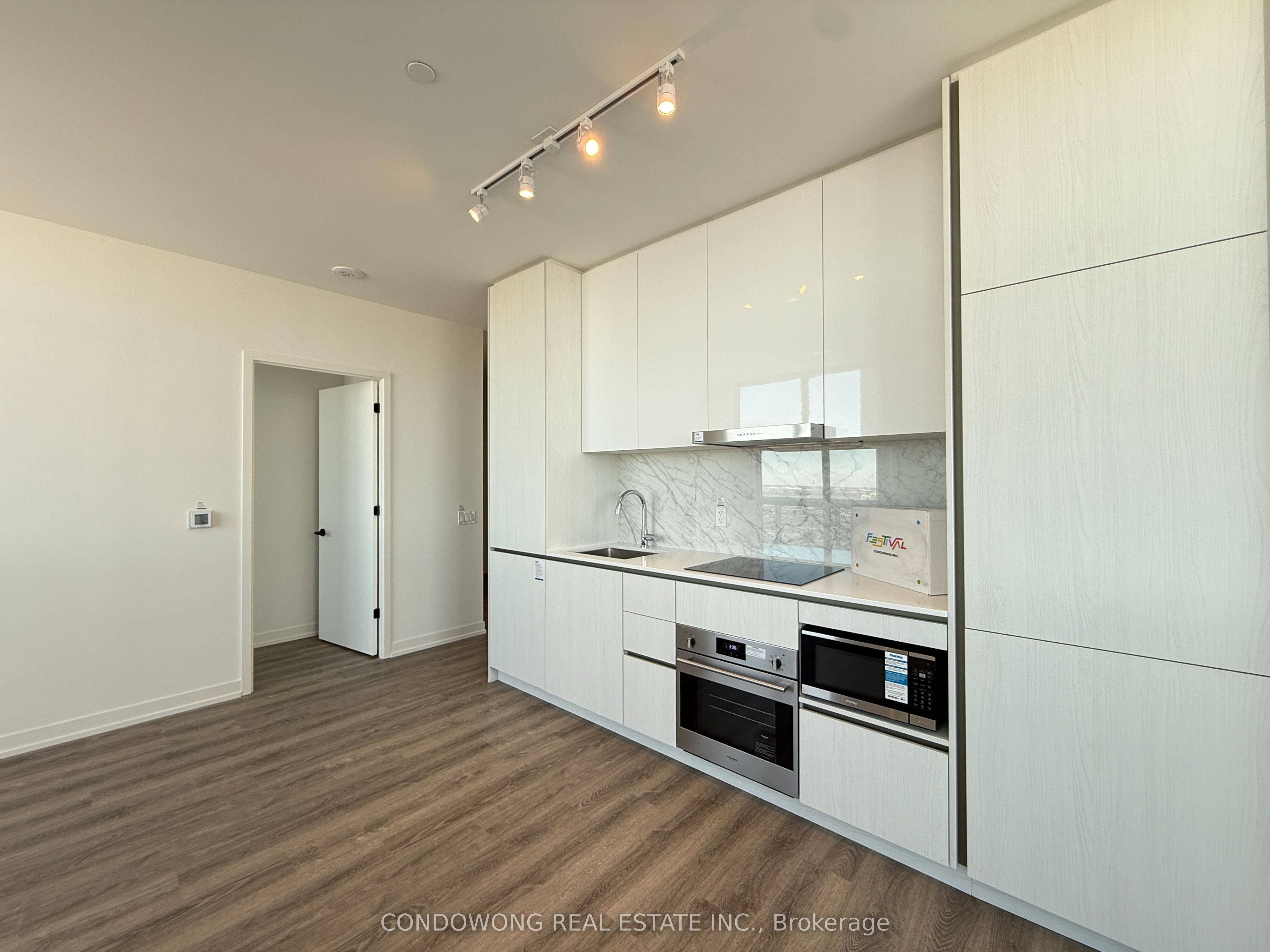 Additional image 5 of 6002-8 Interchange Way, Vaughan, ON, L4K 0R2