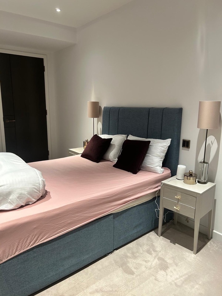 Additional image 6 of 2 Bed Flat, Nine Elms, SW8, SW8 5GZ