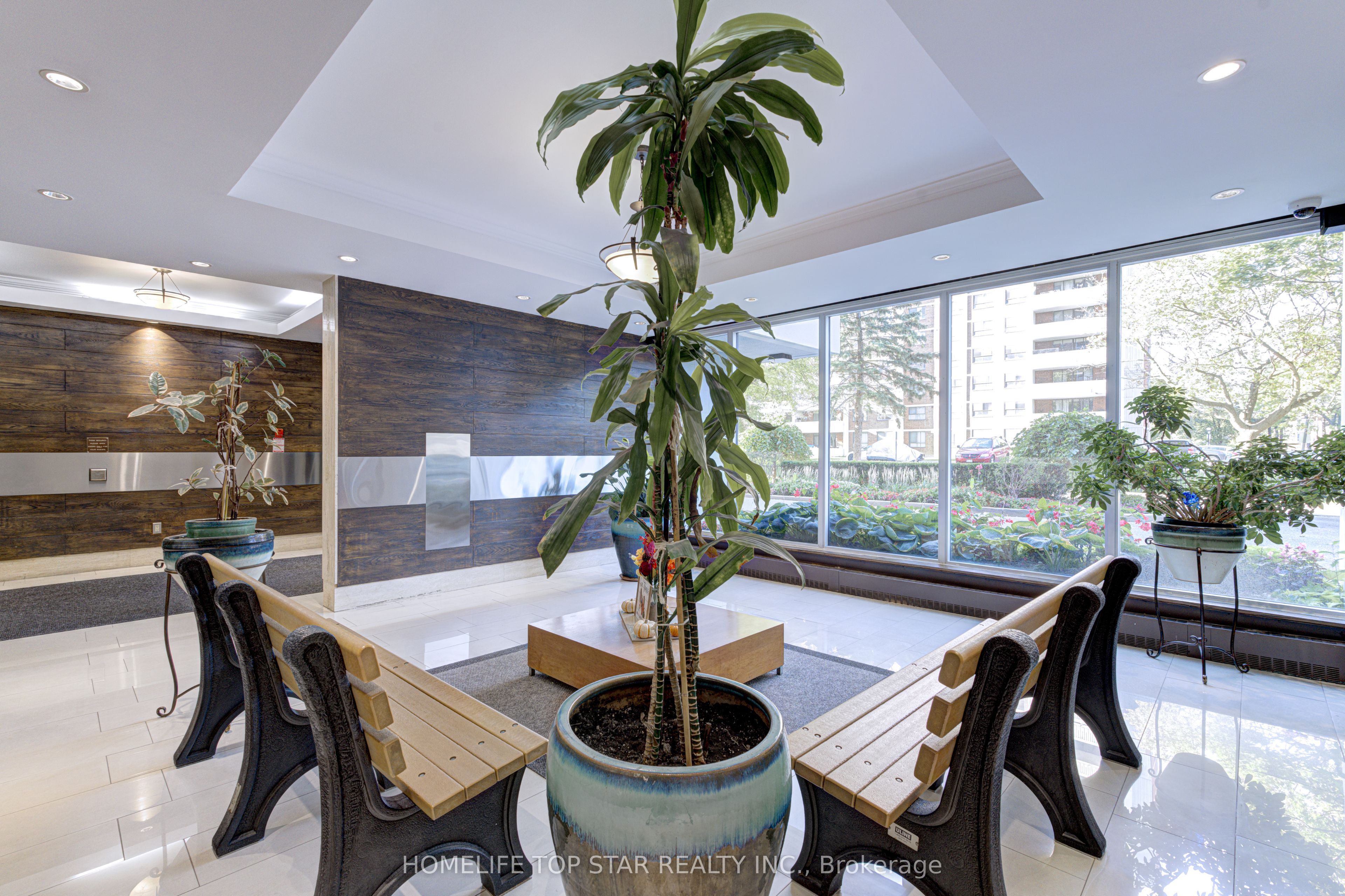 Additional image 4 of 501-1250 Bridletowne Circle, Toronto, ON, M1W 2V1