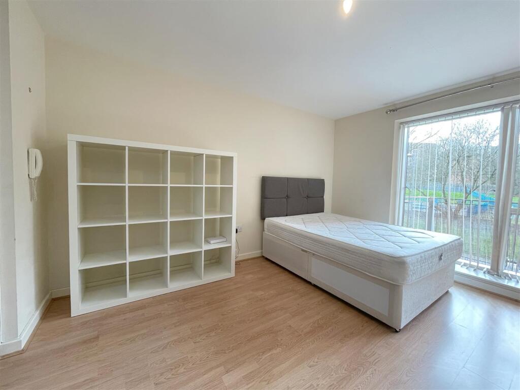 Additional image 12 of Callisto, 38 Ryland Street