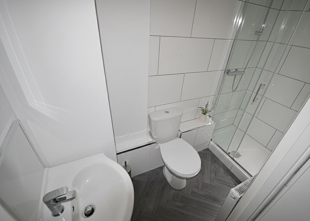 Additional image 10 of 2 bed flat for saleCilfynydd Road, Pontypridd CF37