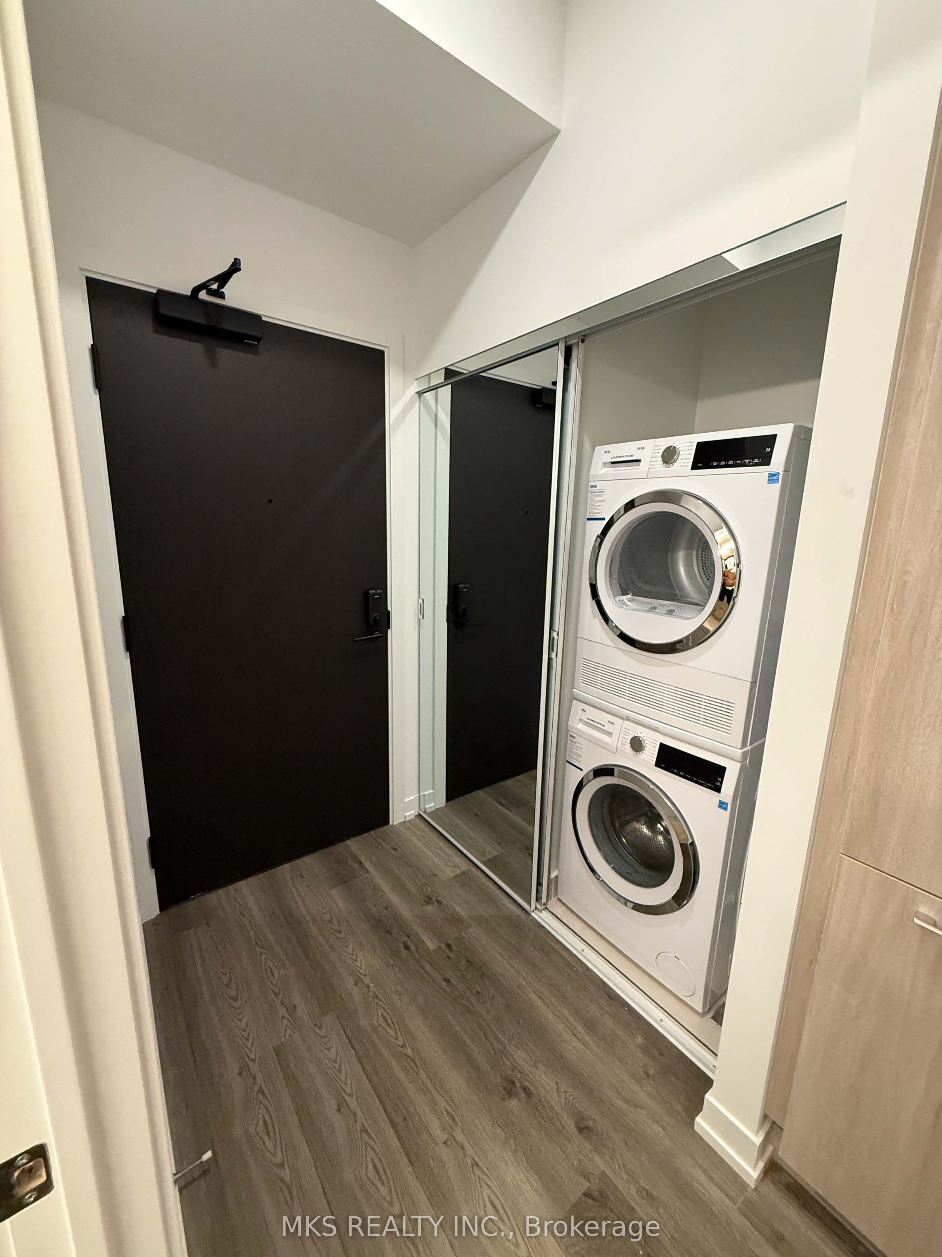 Additional image 5 of 309-771 Yonge Street, Toronto, ON, M4W 2G4