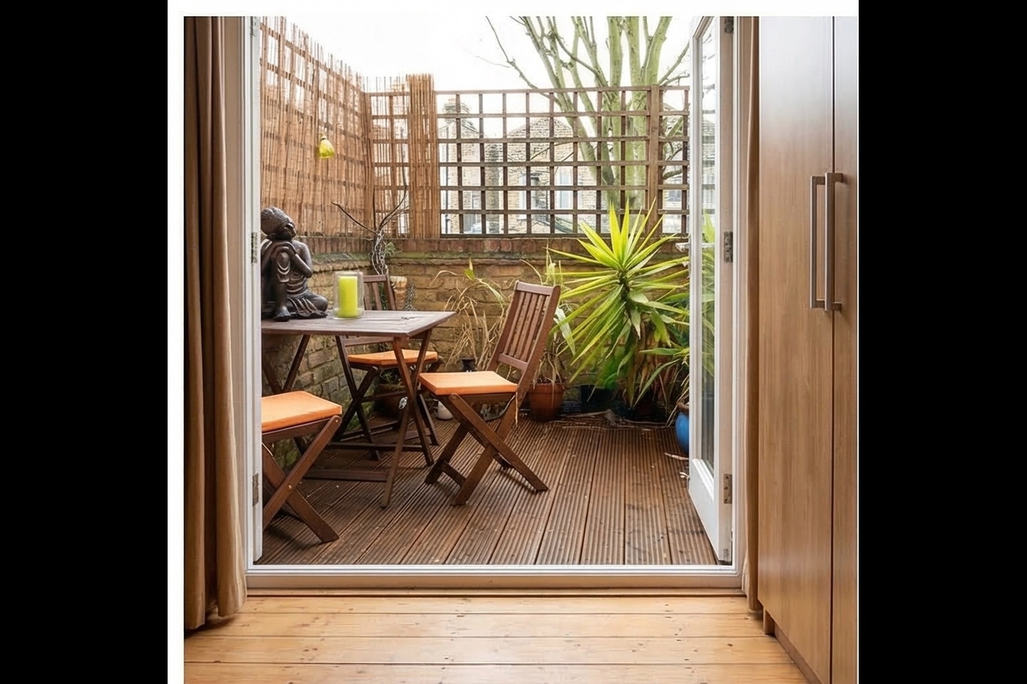 Additional image 2 of Studio Flat, Myddelton St, EC1R, N1 7GU